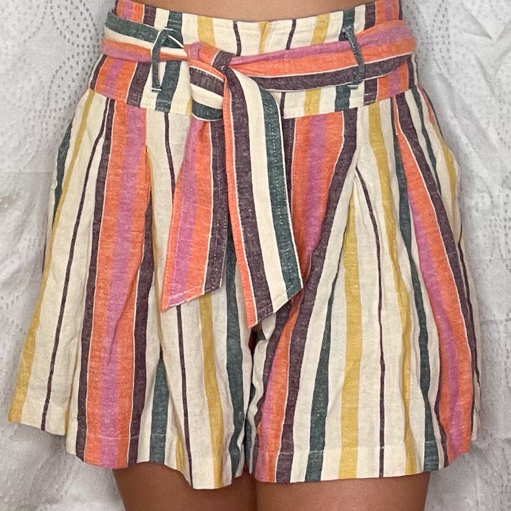 High-waisted colorful striped shorts